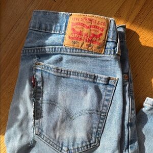 Men’s size 32 x 32 Levi's Light Blue Denim Jeans